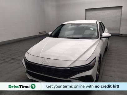 Used 2025 Hyundai Elantra SE