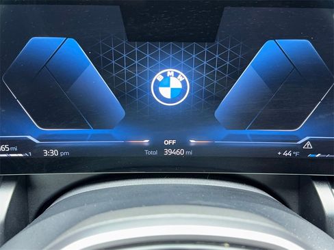 Used 2024 BMW 530i image 21