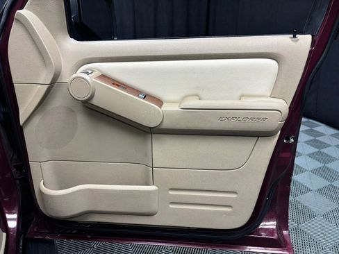 Used 2008 Ford Explorer Eddie Bauer AWD/4WD image 22