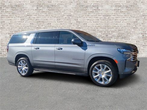 Used 2022 Chevrolet Suburban High Country image 1