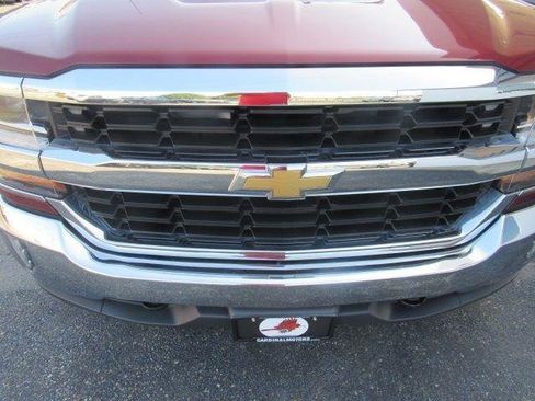 Used 2017 Chevrolet Silverado 1500 LT w/ All Star Edition AWD/4WD image 4