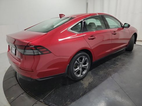 Certified 2024 Honda Accord EX-L image 9