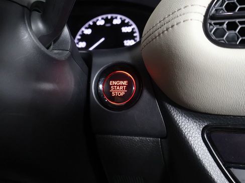 Used 2024 Honda HR-V LX image 37