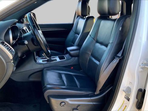 Used 2022 Jeep Grand Cherokee Limited RWD image 11