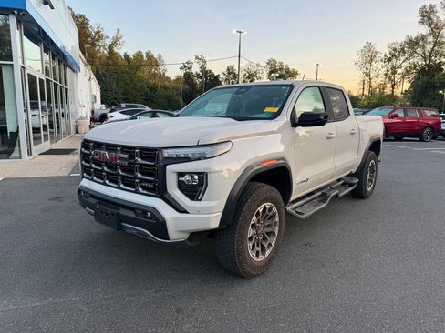 Used 2026 GMC Canyon AT4 AWD/4WD image 25