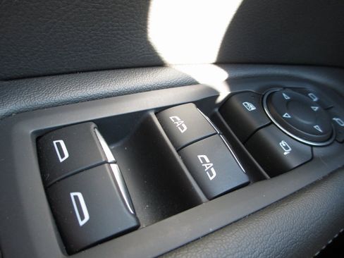 Used 2024 Cadillac XT6 Premium Luxury w/ Technology Package image 29