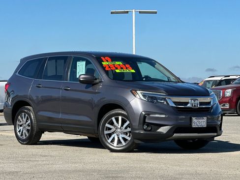 Used 2019 Honda Pilot EX image 2