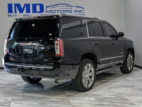 Used 2015 GMC Yukon Denali w/ Touring Package AWD/4WD image 12