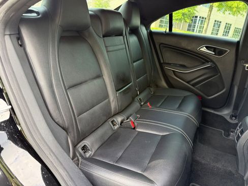 Used 2018 Mercedes-Benz CLA 250 image 43