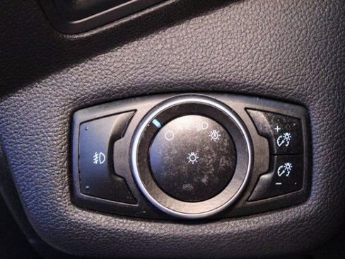 Used 2016 Ford C-MAX Energi SEL image 19