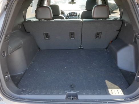 Used 2024 Chevrolet Equinox RS w/ RS Leather Package AWD/4WD image 19