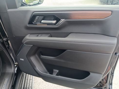 New 2026 GMC Yukon XL Denali AWD/4WD image 18