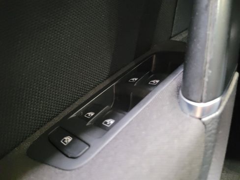 Used 2019 Volkswagen GTI S FWD image 27