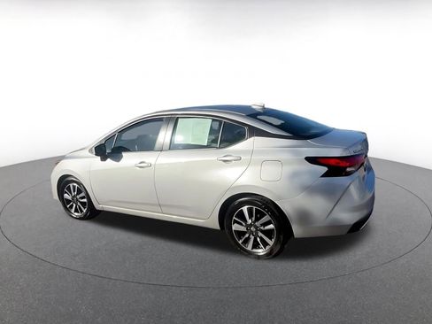 Used 2025 Nissan Versa SV image 10