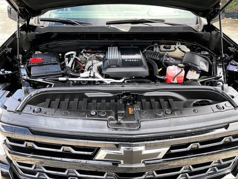 Used 2025 Chevrolet Silverado 1500 RST RWD image 11