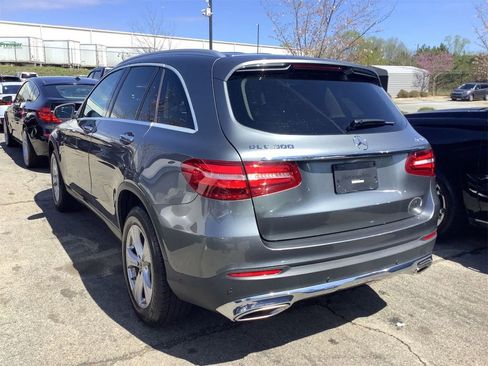 Used 2018 Mercedes-Benz GLC 300 4MATIC image 4