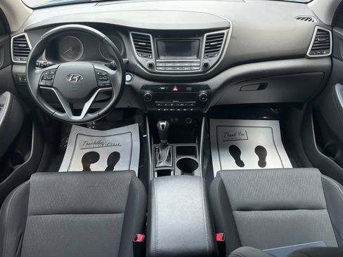 Used 2017 Hyundai Tucson Value AWD/4WD image 16
