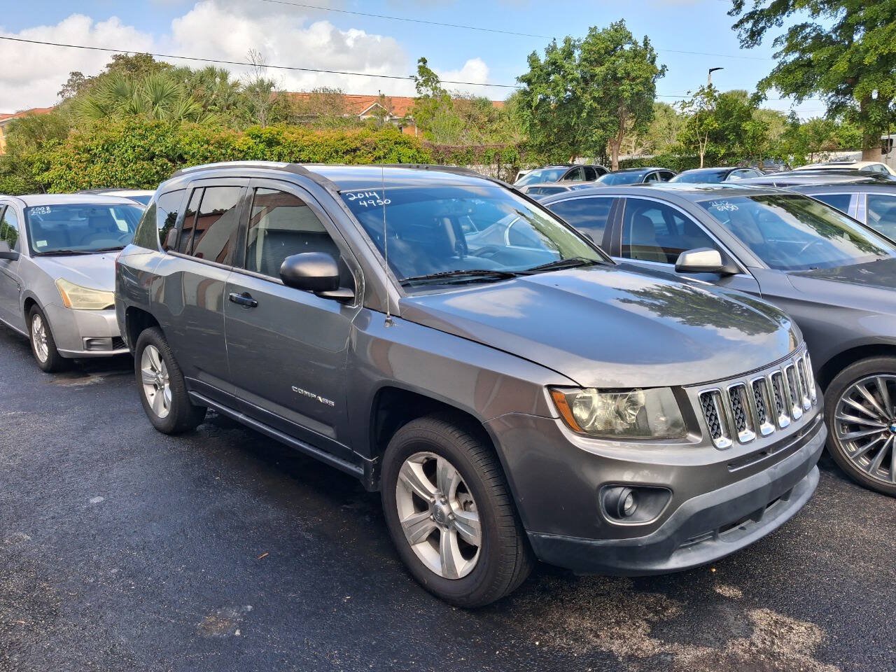 Used 2014 Jeep Compass Sport FWD image 2