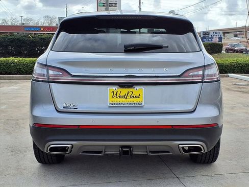 Used 2022 Lincoln Nautilus Reserve w/ Luxury Package image 5