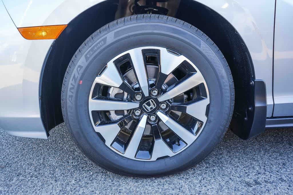 Certified 2026 Honda Odyssey EX-L image 11