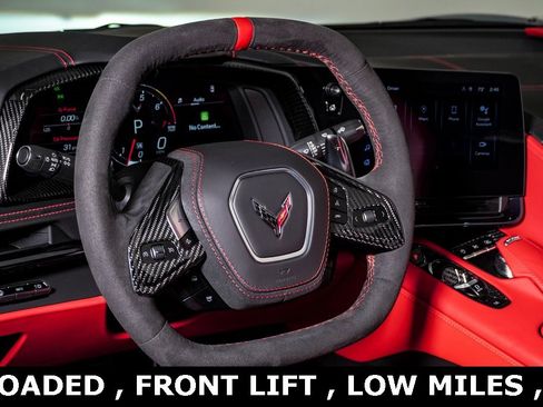 Used 2025 Chevrolet Corvette Stingray Premium Cpe w/ Z51 Performance Package image 20