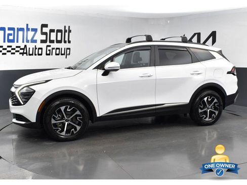 Used 2025 Kia Sportage EX w/ Premium Package AWD/4WD image 2