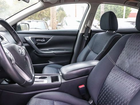 Used 2017 Nissan Altima 2.5 SV FWD image 23