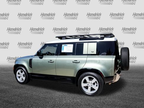 Used 2022 Land Rover Defender 110 S AWD/4WD image 7