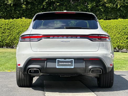 New 2026 Porsche Macan AWD/4WD image 7