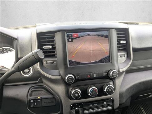 Used 2024 RAM 3500 Tradesman w/ Chrome Appearance Group image 12