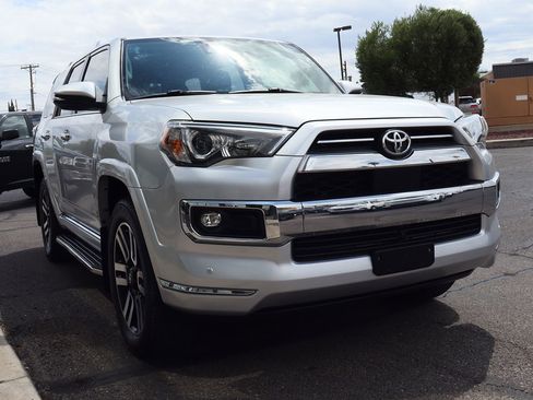 Used 2022 Toyota 4Runner Limited image 18