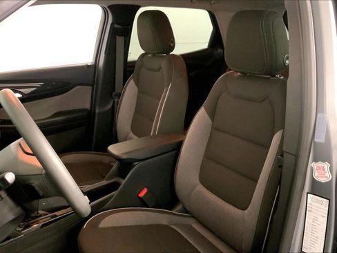 Used 2025 Chevrolet TrailBlazer LT AWD/4WD image 22