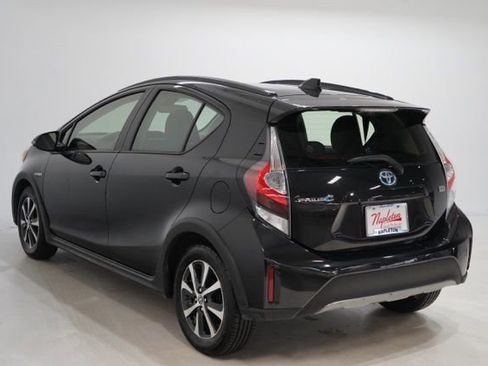 Used 2019 Toyota Prius C L image 6