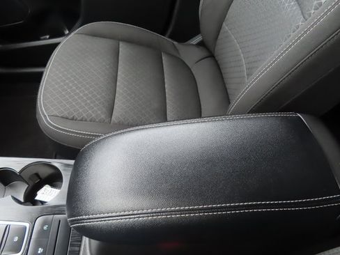 Used 2025 Ford Escape Active image 33