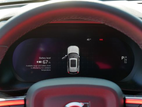 Certified 2022 Volvo XC40 P8 Recharge Ultimate image 23