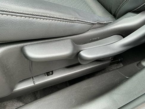 Used 2023 Buick Encore GX Preferred FWD image 25