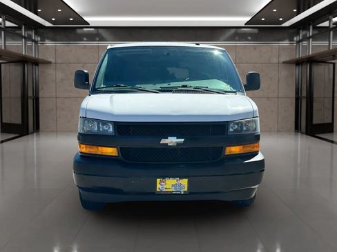 Used 2019 Chevrolet Express 2500 LS w/ Driver Convenience Package RWD image 23