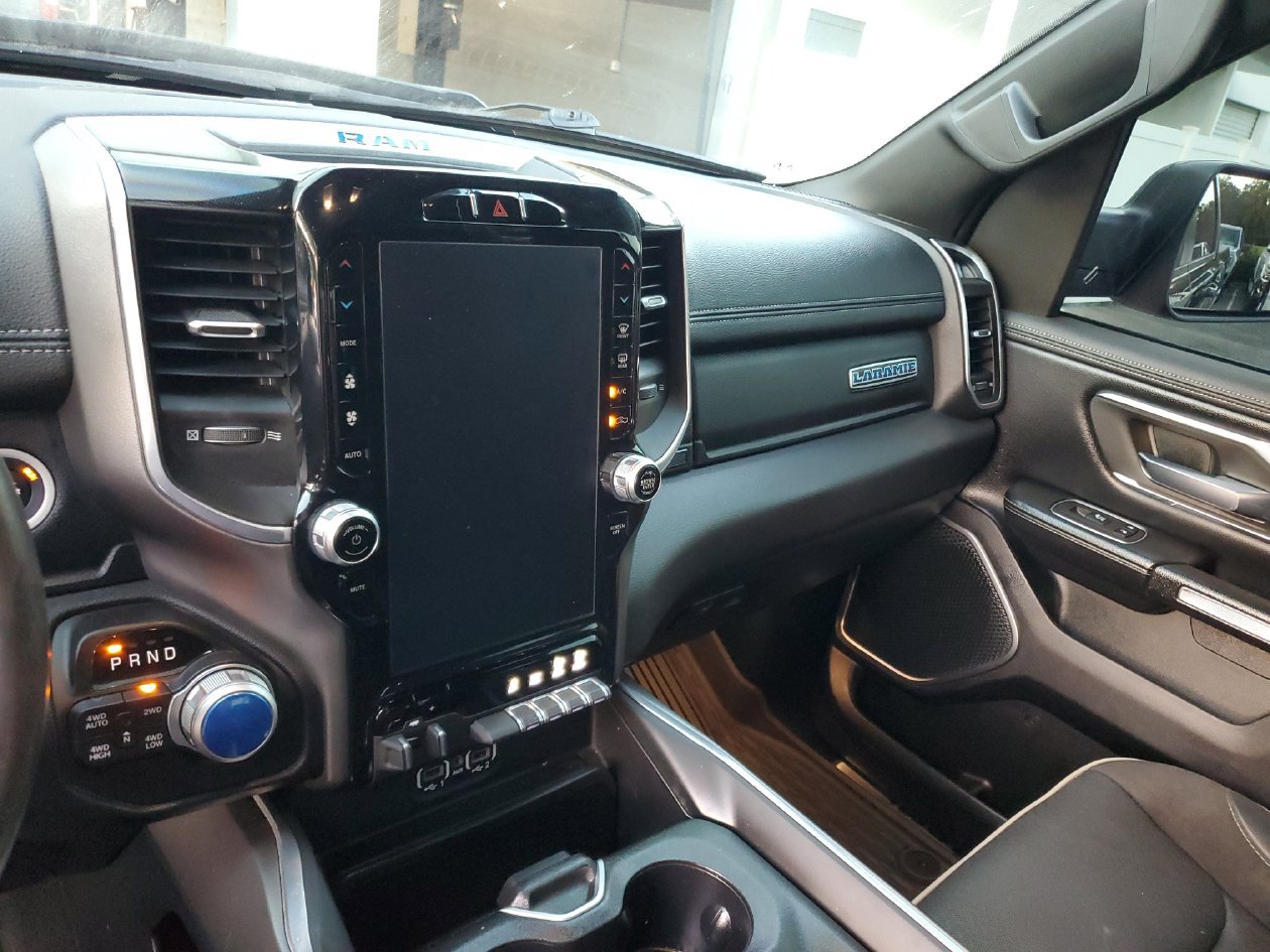 Used 2021 RAM 1500 Laramie w/ Sport Appearance Package AWD/4WD image 27