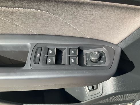 Used 2021 Volkswagen Atlas Cross Sport SEL Premium R-Line AWD/4WD image 19