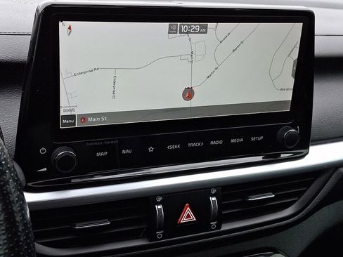 Used 2022 Kia Forte GT-Line w/ GT-Line Premium Package image 17