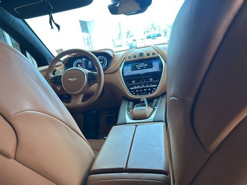 Used 2023 Aston Martin DBX Base image 29