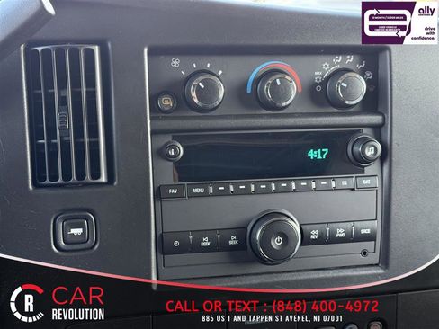 Used 2023 GMC Savana 2500 RWD image 13