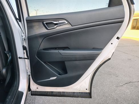 Used 2023 Kia Sportage X-Pro image 16