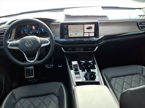 New 2026 Volkswagen Atlas SEL Premium R-Line image 10