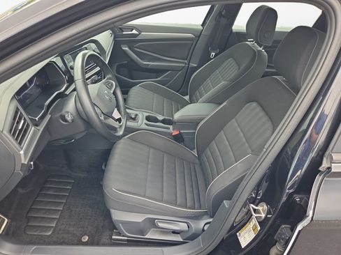 Used 2024 Volkswagen Jetta Sport FWD image 11