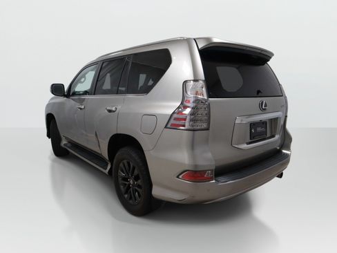 Used 2020 Lexus GX 460 Premium w/ Premium Package AWD/4WD image 3