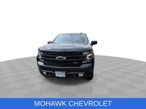 Certified 2021 Chevrolet Silverado 1500 LT Trail Boss w/ Convenience Package II AWD/4WD image 3