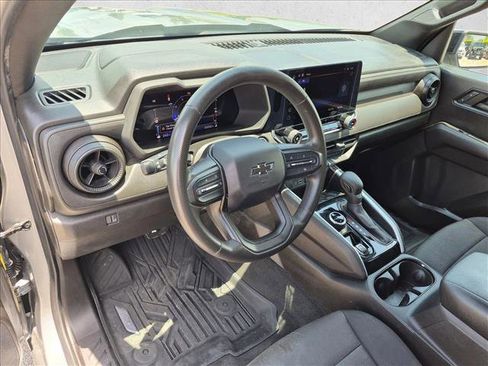Used 2023 Chevrolet Colorado Trail Boss w/ Technology Package AWD/4WD image 10