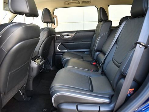 Used 2025 INFINITI QX80 Luxe image 25