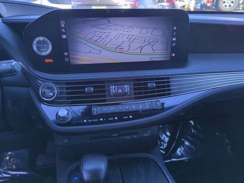 Used 2022 Lexus LS 500 w/ Cold Weather Package (CK) image 26